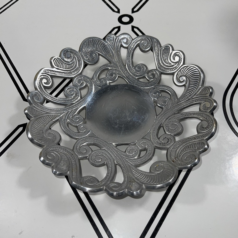 Ornate Silver Tone Metal Filigree Scroll Scalloped Edge Decorative Bowl India